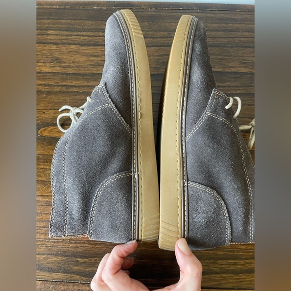 Johnston & Murphy, 11.5, mens gray suede lace up chukka boot like new condition - Picture 8 of 11